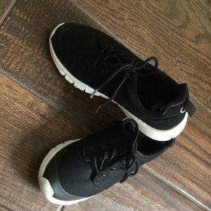 👟GAP  TENNIS SHOES 👟